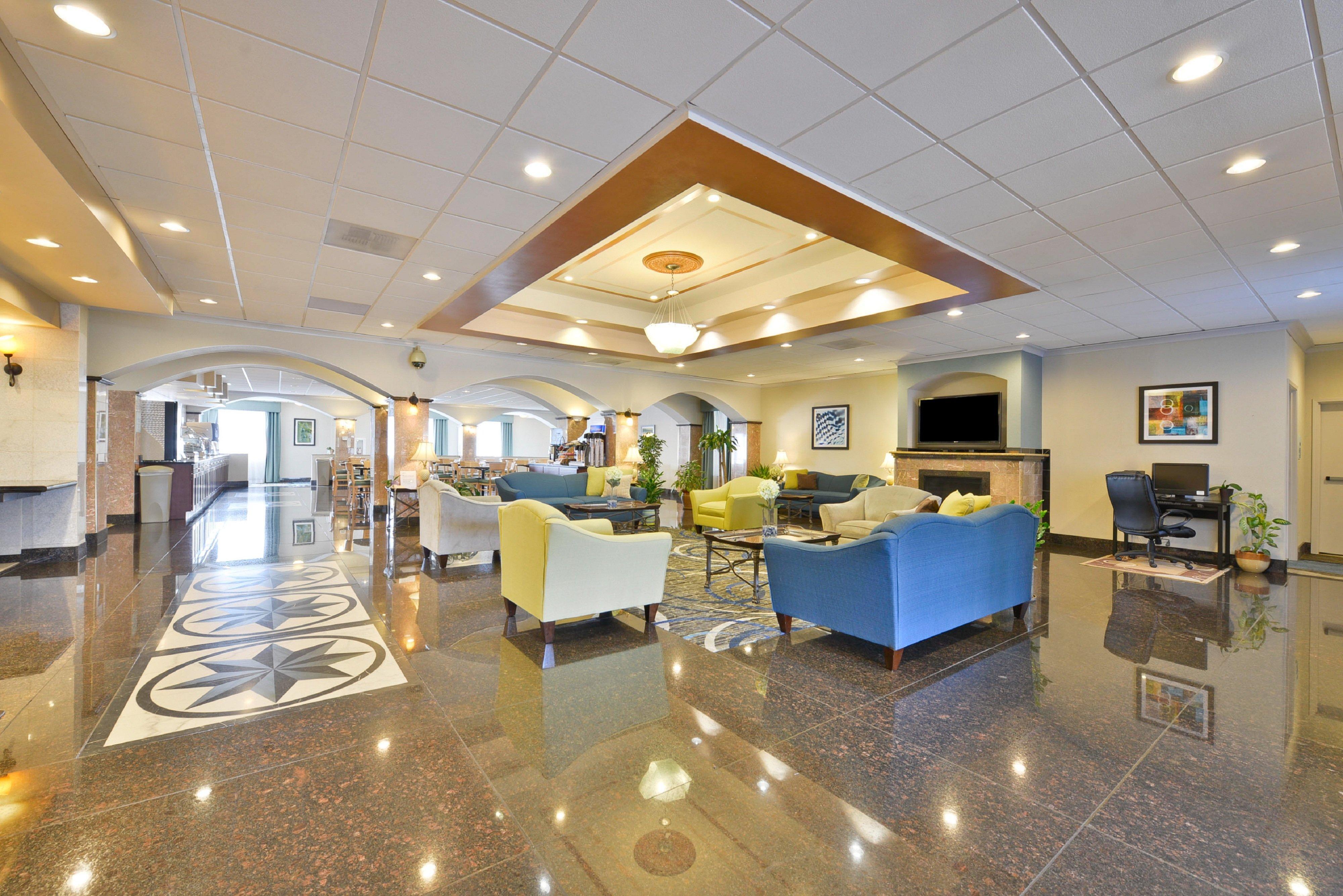 Holiday Inn Express & Suites Tacoma South - Lakewood By Ihg Екстериор снимка