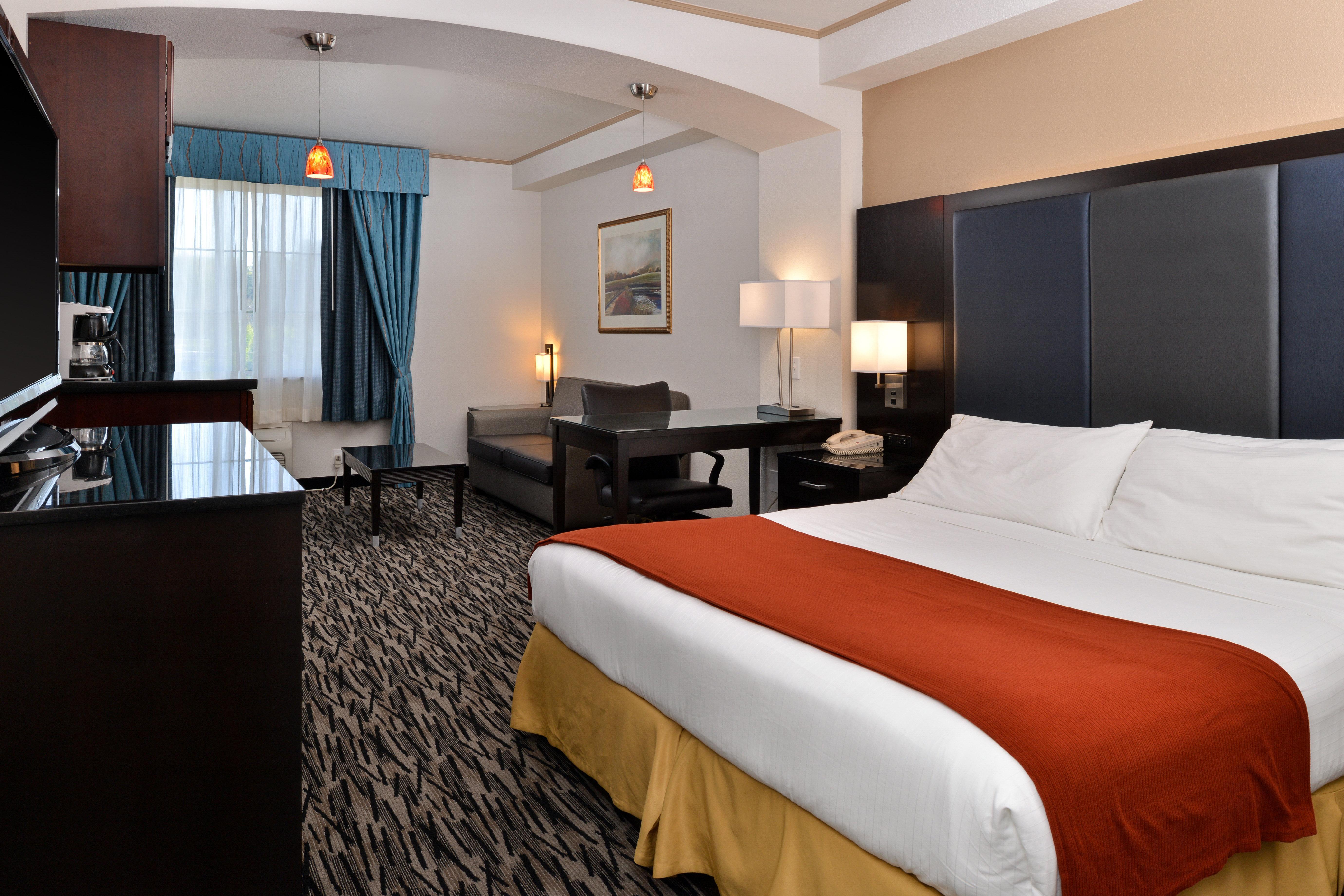 Holiday Inn Express & Suites Tacoma South - Lakewood By Ihg Екстериор снимка
