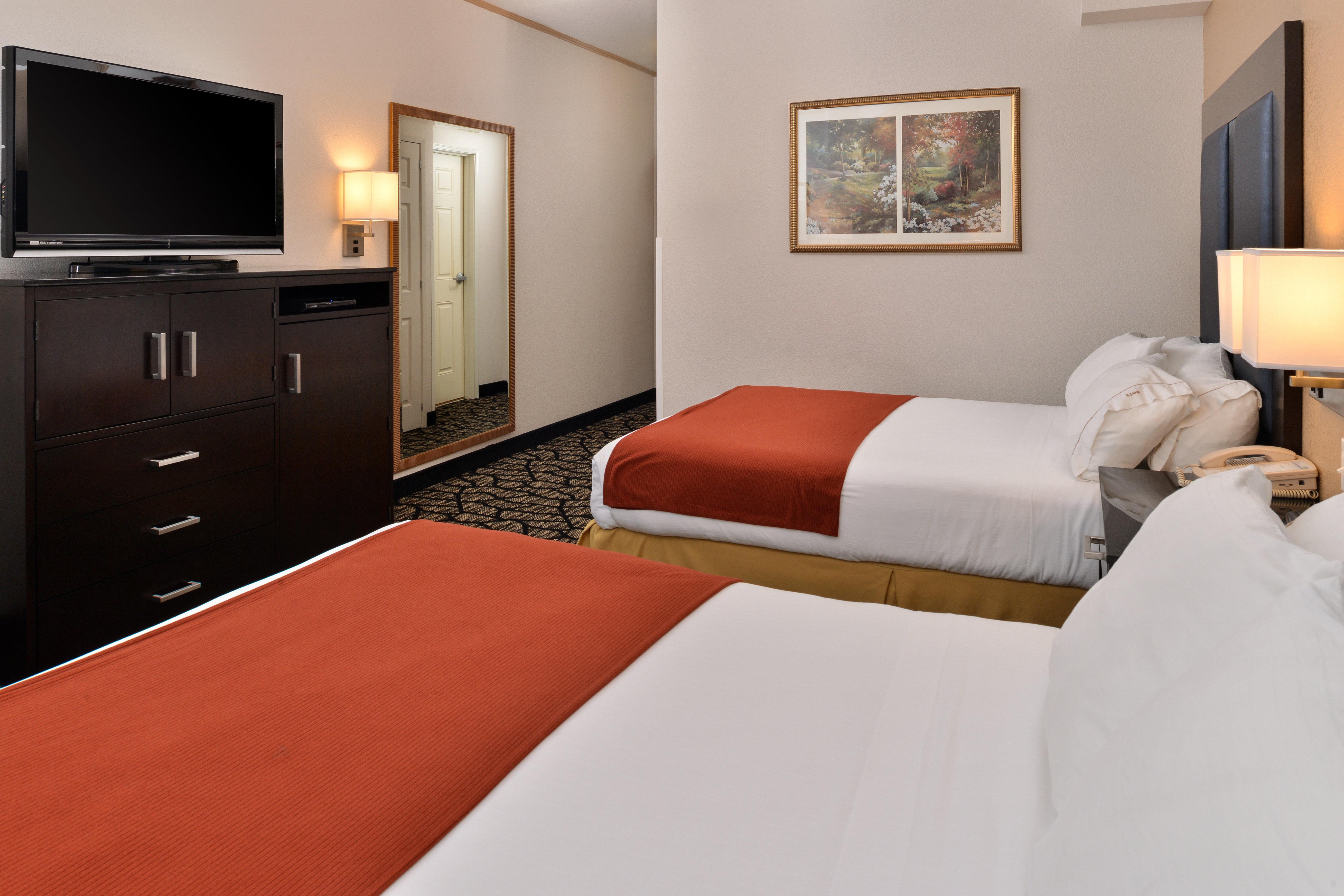 Holiday Inn Express & Suites Tacoma South - Lakewood By Ihg Екстериор снимка