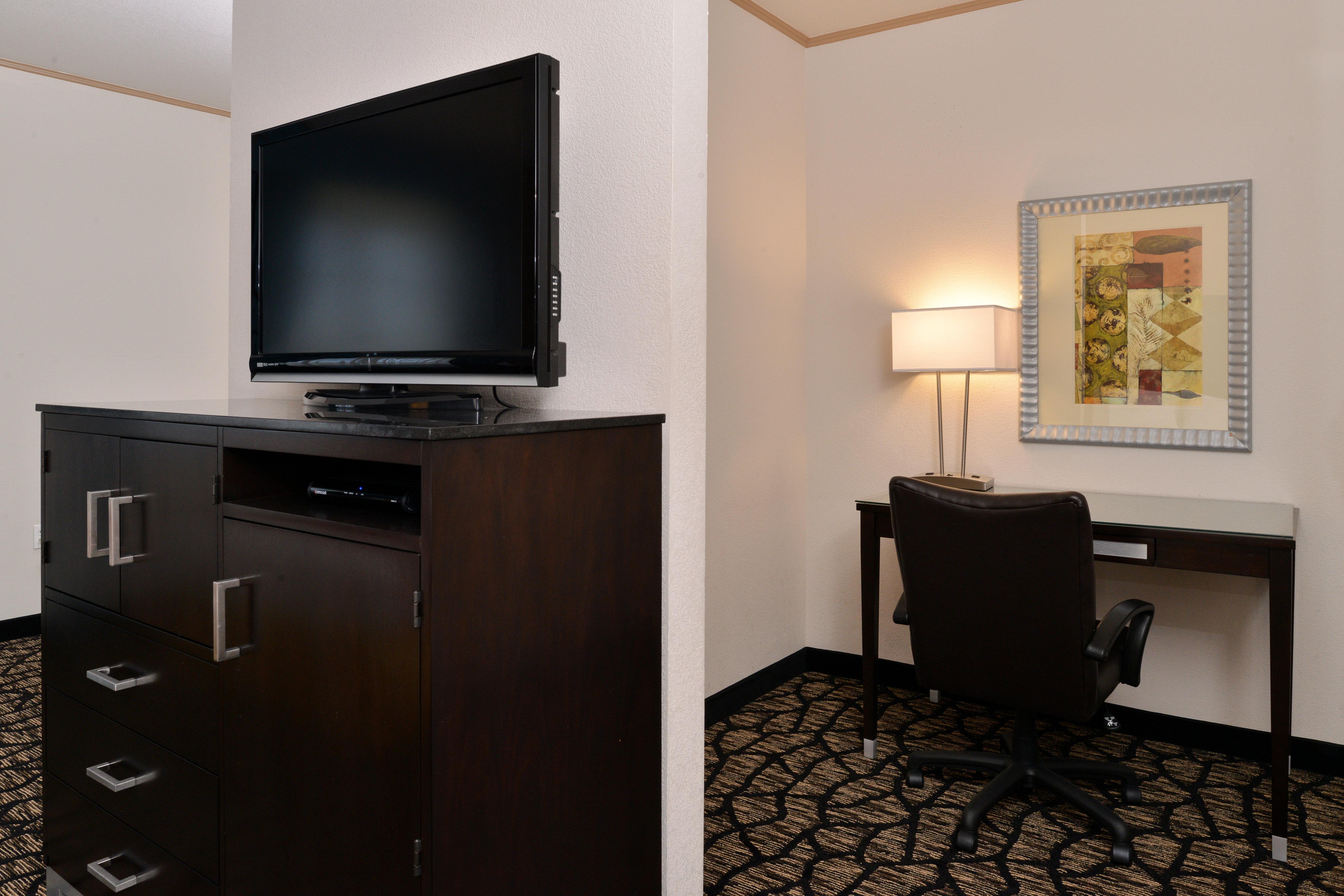 Holiday Inn Express & Suites Tacoma South - Lakewood By Ihg Екстериор снимка