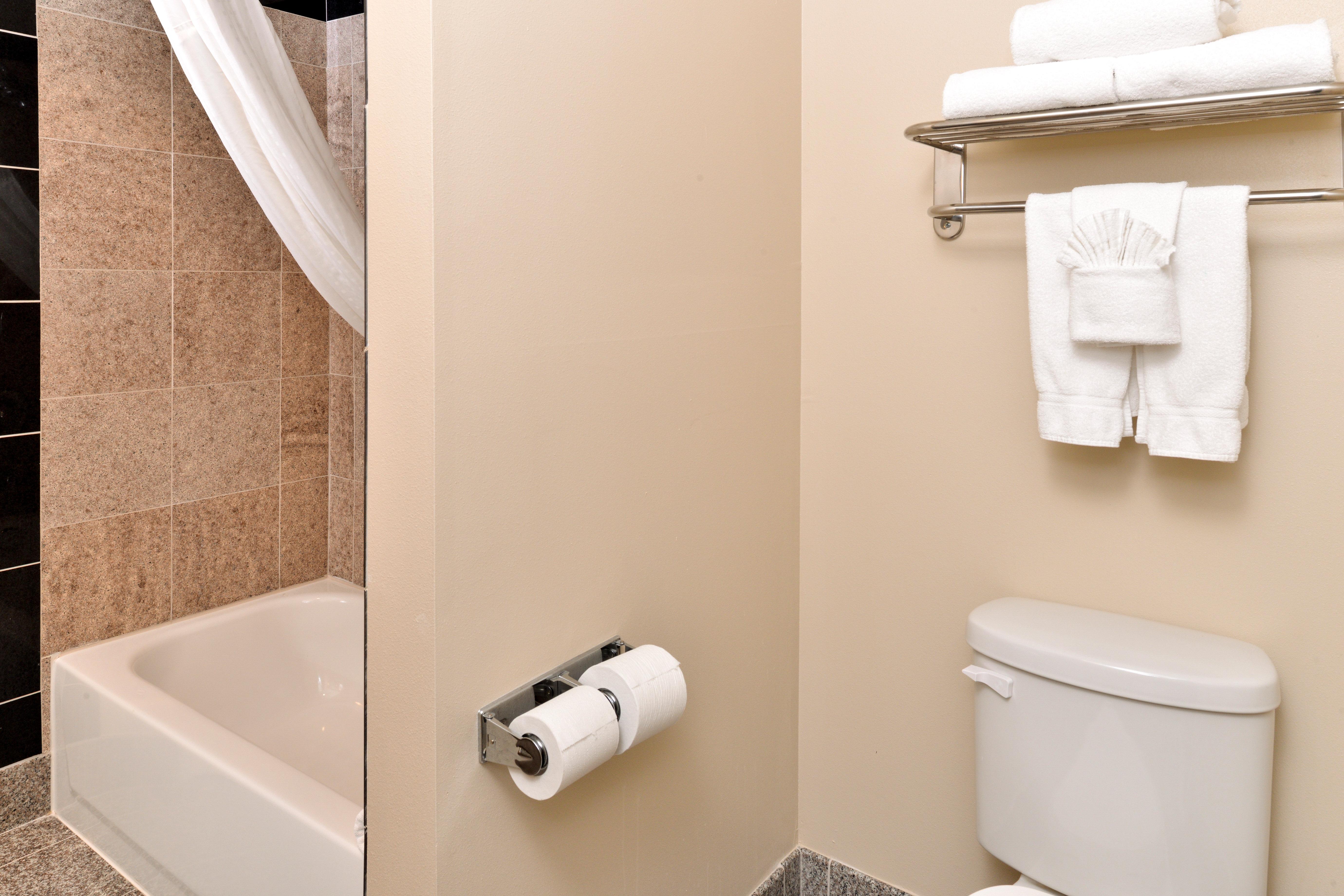 Holiday Inn Express & Suites Tacoma South - Lakewood By Ihg Екстериор снимка