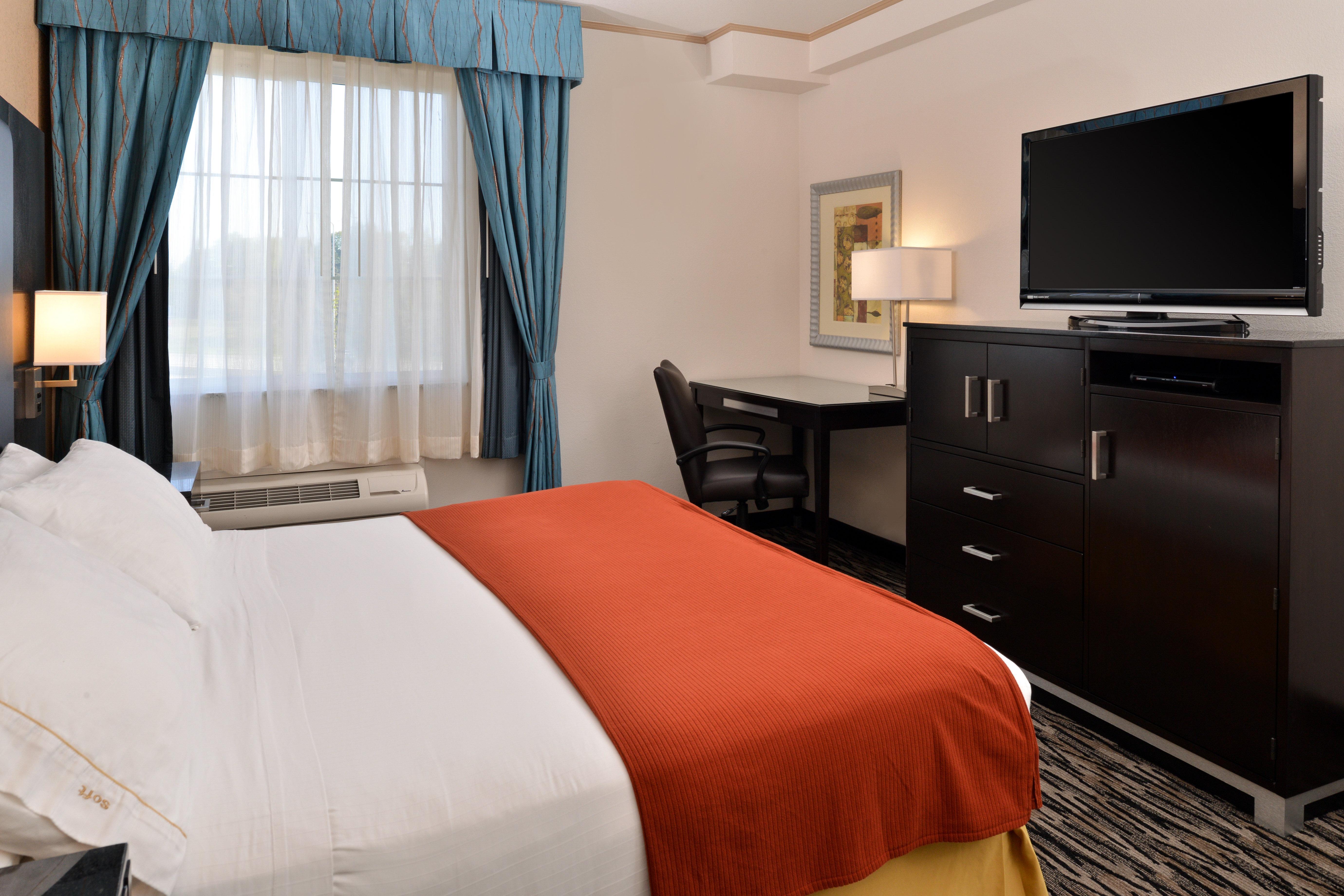 Holiday Inn Express & Suites Tacoma South - Lakewood By Ihg Екстериор снимка