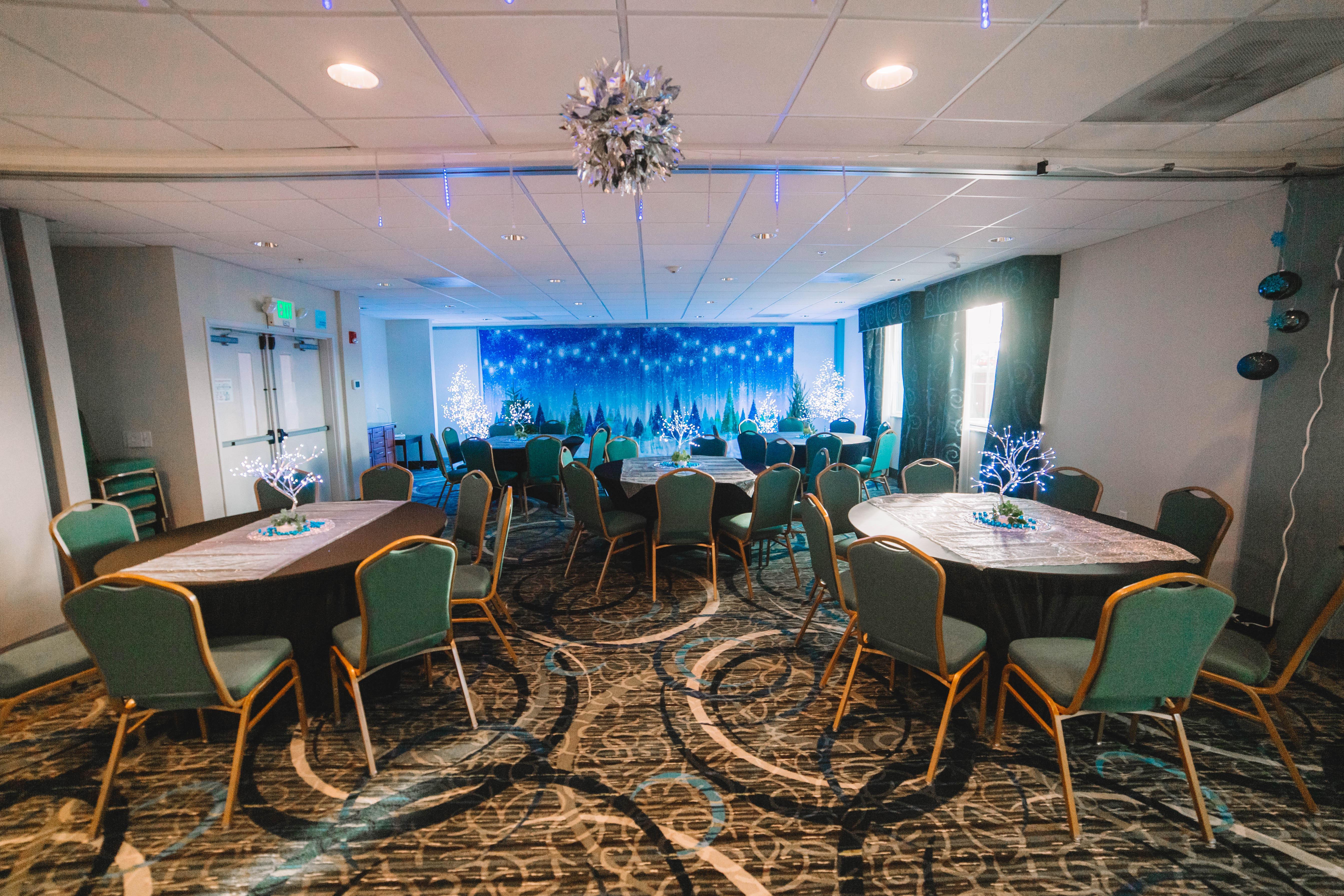 Holiday Inn Express & Suites Tacoma South - Lakewood By Ihg Екстериор снимка