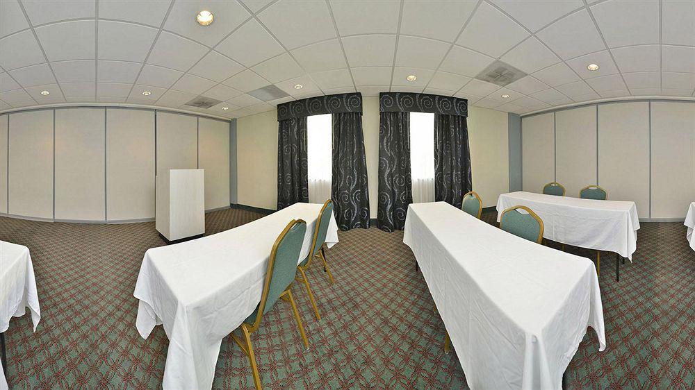 Holiday Inn Express & Suites Tacoma South - Lakewood By Ihg Екстериор снимка