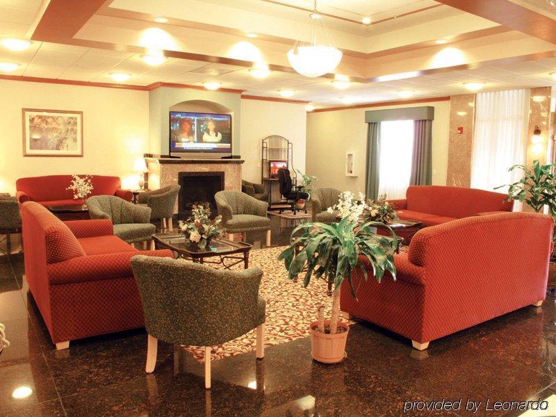 Holiday Inn Express & Suites Tacoma South - Lakewood By Ihg Екстериор снимка