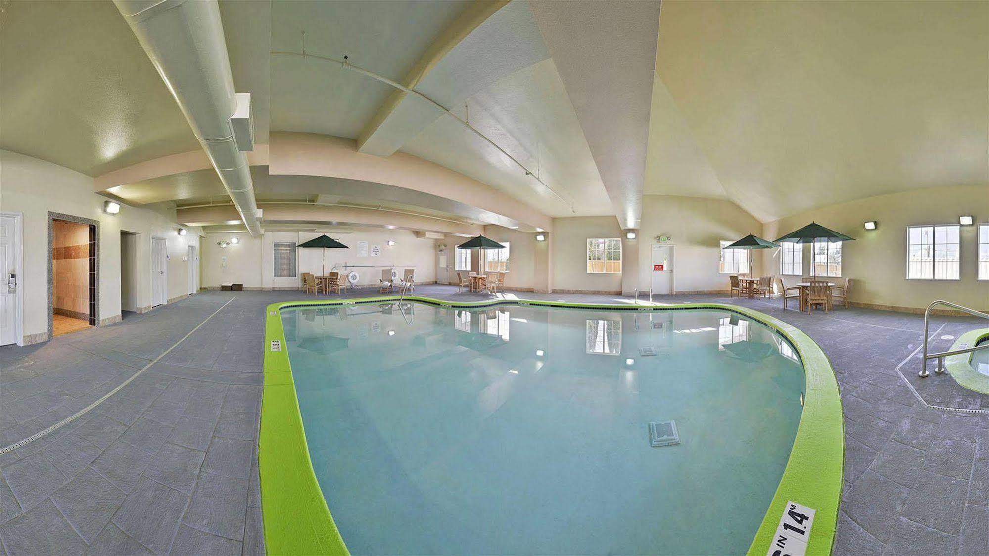 Holiday Inn Express & Suites Tacoma South - Lakewood By Ihg Екстериор снимка